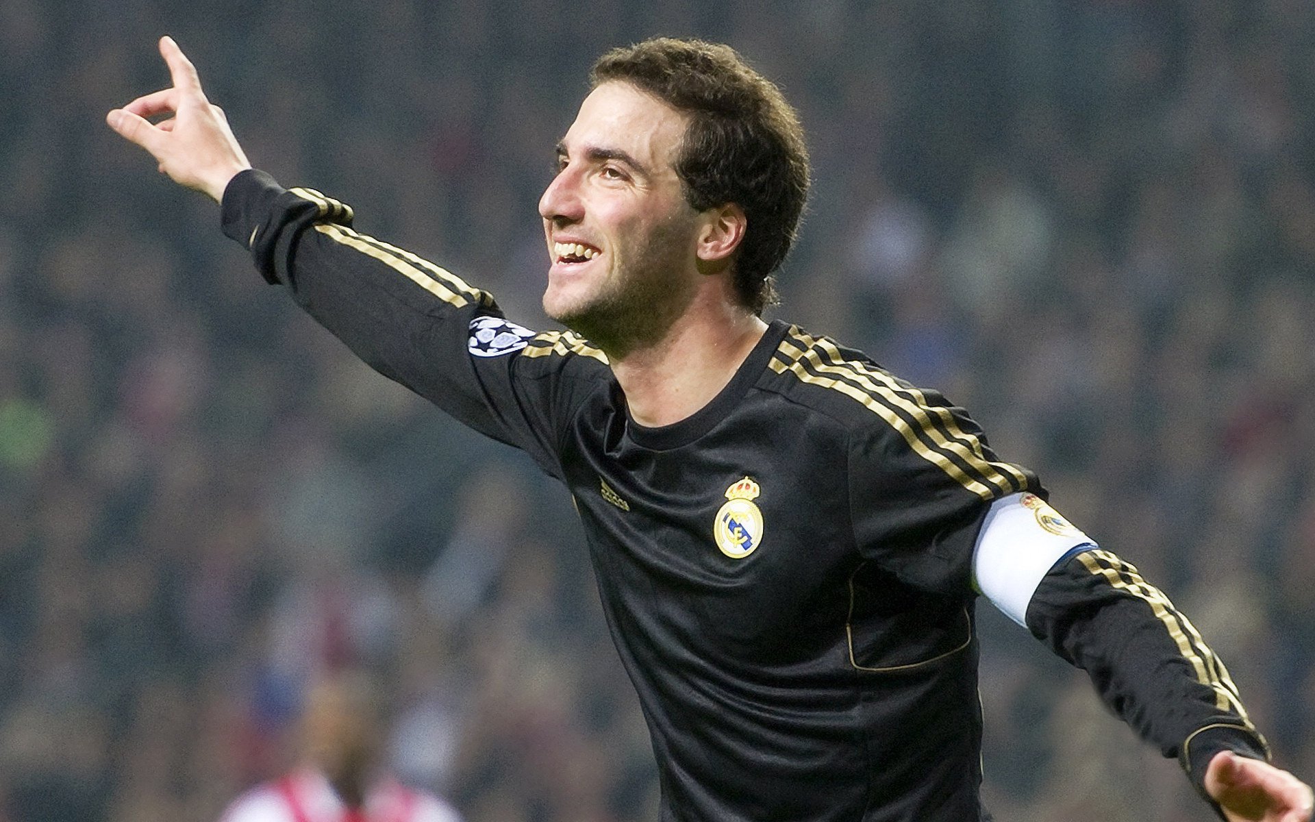 拉尼·帕利斯特突破自我刷新最佳成绩，尼拉帕里